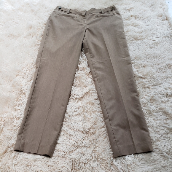 Sharagano Pants - 💕3/$10💕cropped pants size 8